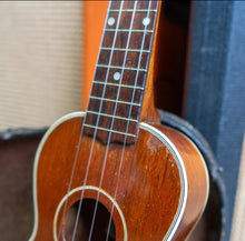 Load image into Gallery viewer, Gibson Ukulele-2 - 1930s/1940s Vintage Ukulele - (Pre-Owned)