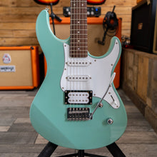 Load image into Gallery viewer, Yamaha Pacifica 112V Electric Guitar in Sonic Blue