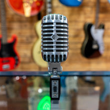 Load image into Gallery viewer, Shure 55SH Series II Vocal Microphone
