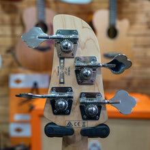 Load image into Gallery viewer, Ibanez TMB30-IV 30" Short Scale Bass in Ivory - (Pre-Owned)