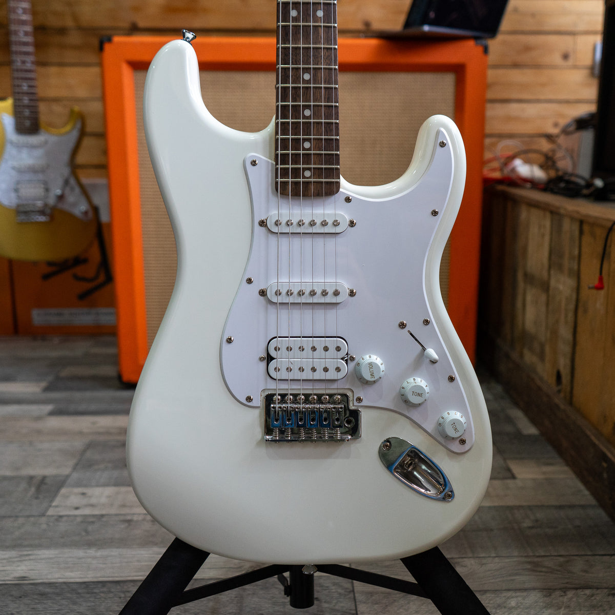 Squier Bullet Stratocaster HSS in Arctic White Electric Guitar