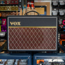 Load image into Gallery viewer, Vox AC10 C1 Combo Guitar Amp - (Pre-Owned)
