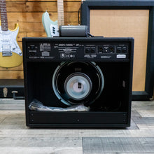 Load image into Gallery viewer, Fender Mustang III V2 Guitar Amplifier - (Pre-Owned)