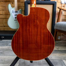 Load image into Gallery viewer, Brunswick BTK50 Electric Acoustic Guitar in White with Soft Bag - (Pre-Owned)