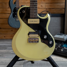 Load image into Gallery viewer, Shergold Provocateur SP01-SD in Dirty Blonde with Hard Case - (Pre-Owned)