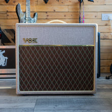 Load image into Gallery viewer, Vox AC15HW1 15w Hand Wired Guitar Amp - (Pre-Owned)