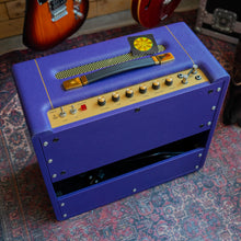 Load image into Gallery viewer, Marshall SV20C Studio Vintage Plexi 20W 1x10" Valve Amp Combo in Limited Edition Purple - (Pre-Owned)
