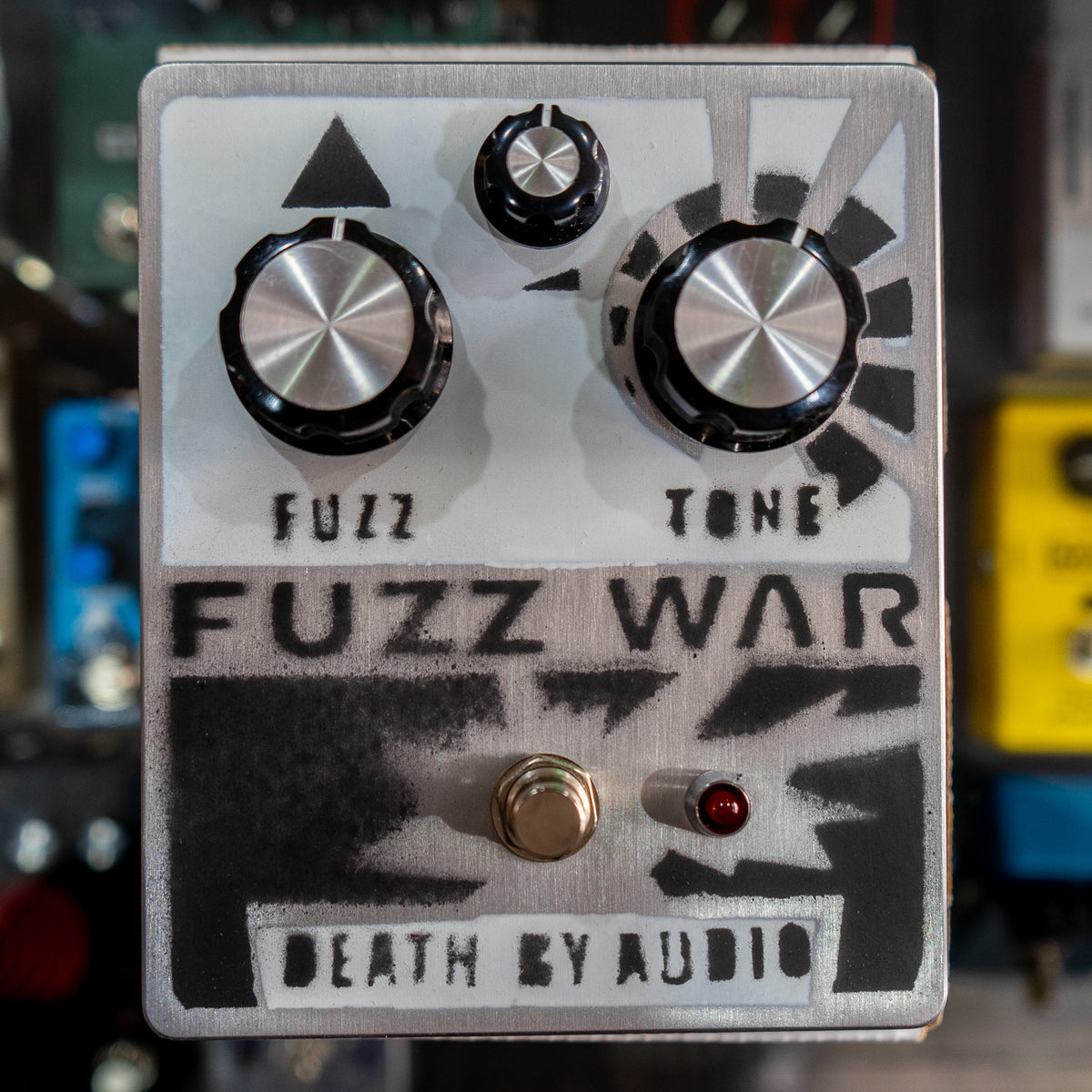 DEATH BY AUDIO FUZZ WAR 底値 DEATH BY AUDIO FUZZ WAR 底値 FUZZ WAR - Death By Audio