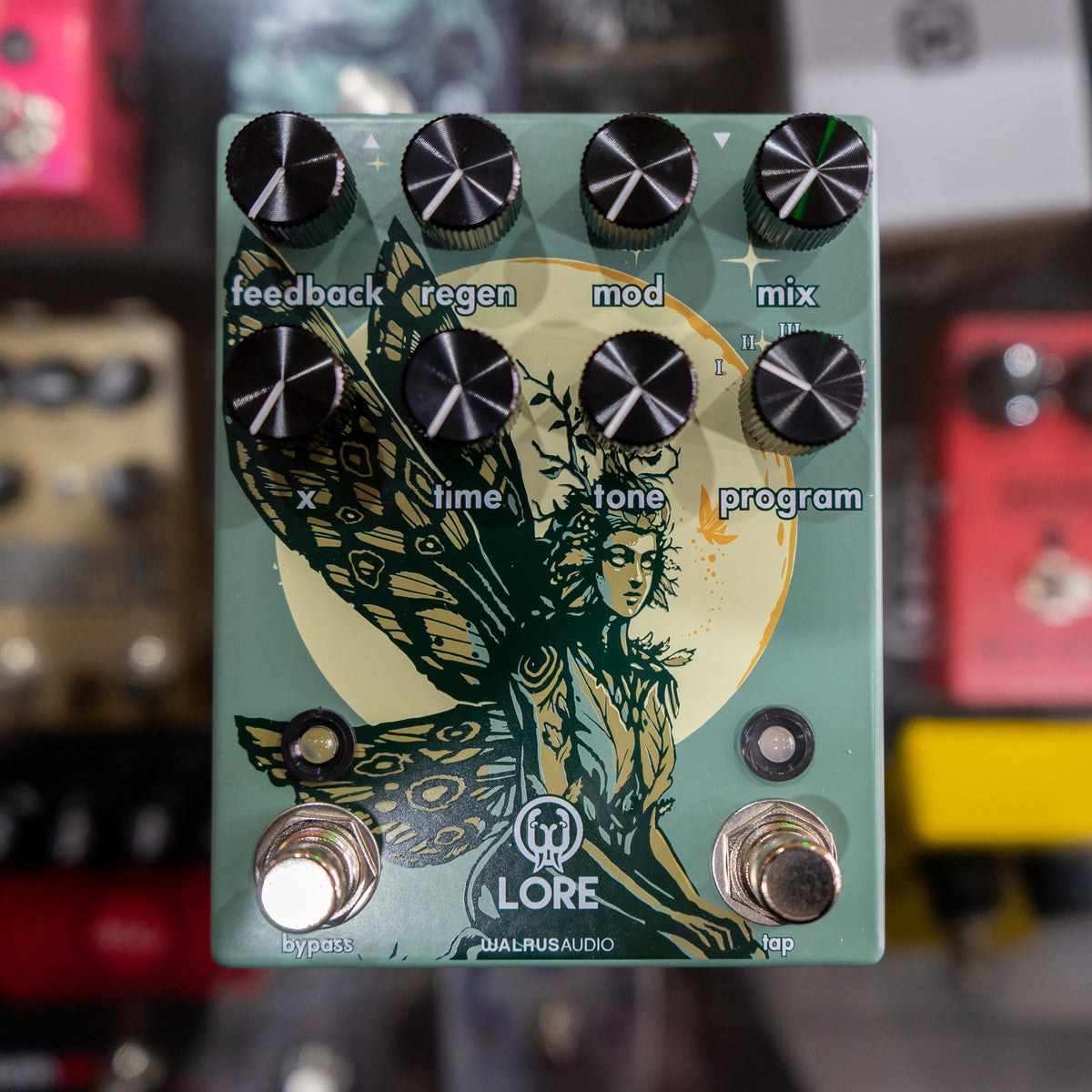 Walrus Audio Lore Reverse Soundscape Generator Pedal – Southend Music
