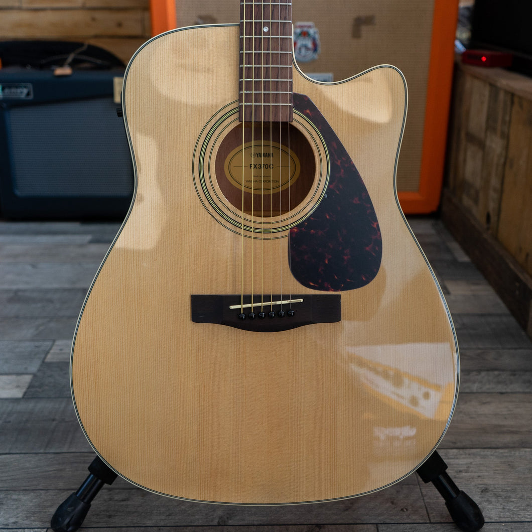 Yamaha FX370C Electro Acoustic in Natural