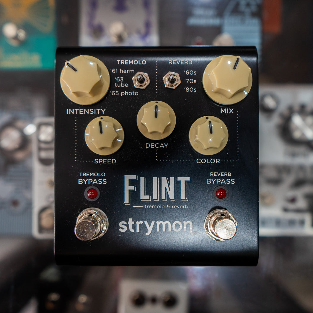 flint pedal Strymon Flint Tremolo and Reverb Pedal V1