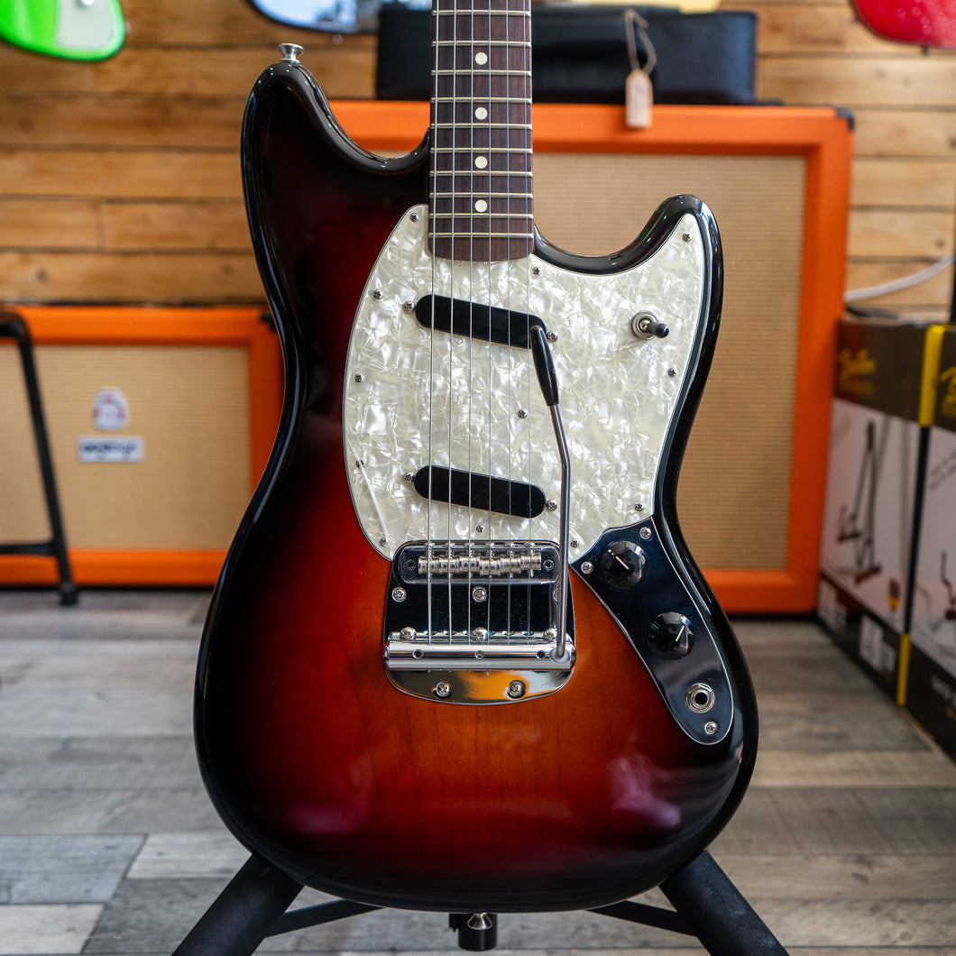 Fender American Performer Mustang in 3 Colour Sunburst with Tweed Hard Case - (Pre-Owned)