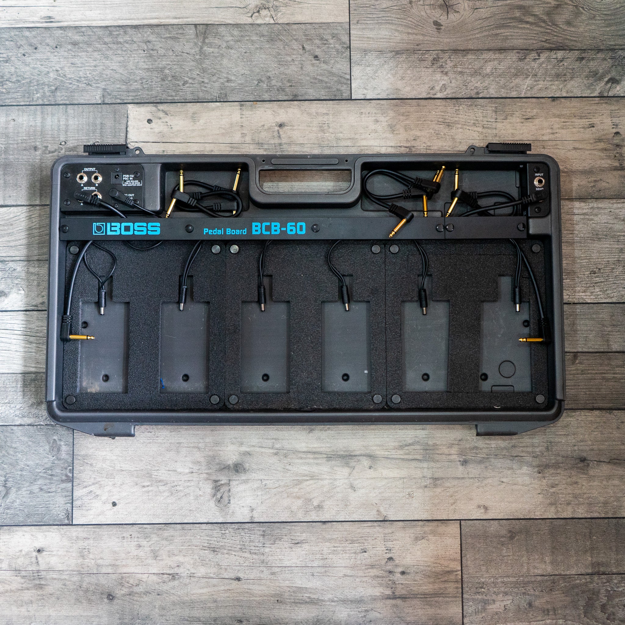 Boss BCB-60 Pedalboard with Power Supply and Patch Cables - (Pre