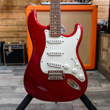 Load image into Gallery viewer, Squier Classic Vibe Stratocaster in Candy Apple Red w/Gig Bag - 2021 - (Pre-Owned)
