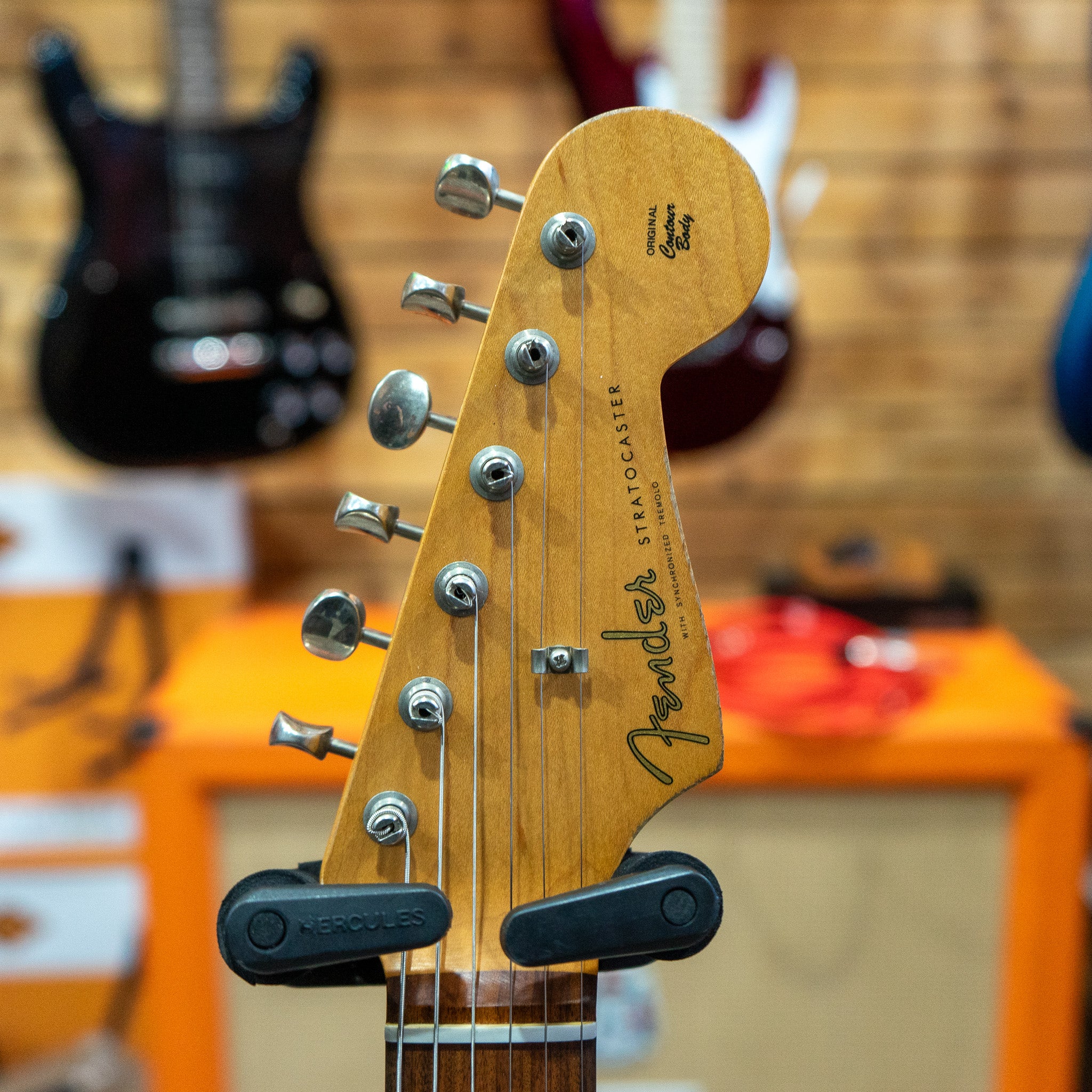Fender Limited Edition Road Worn '60s Stratocaster in Faded Candy