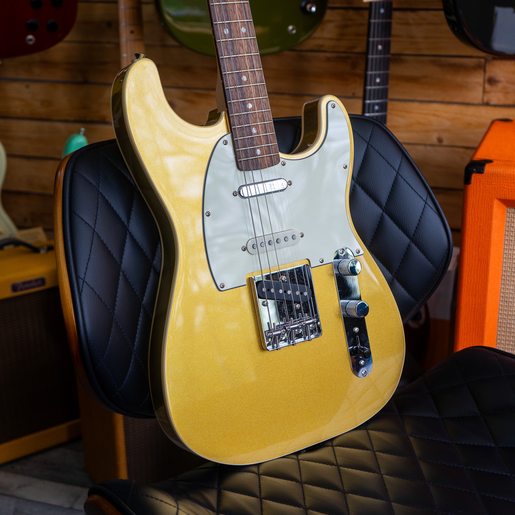 Squier Paranormal Custom Nashville Stratocaster in Aztec Gold