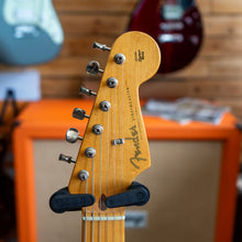 Load image into Gallery viewer, Fender MIM Stratocaster in Sunburst w/Hardcase - 2022 - (Pre-Owned)
