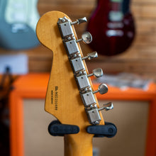 Load image into Gallery viewer, Fender MIM Stratocaster in Sunburst w/Hardcase - 2022 - (Pre-Owned)
