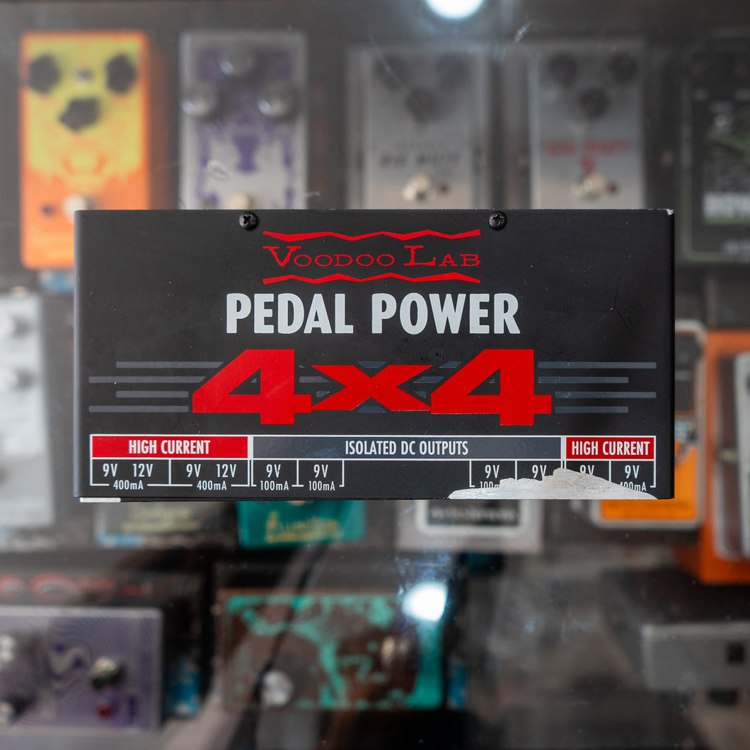 Voodoo Lab Pedal Power 4x4 Power Supply - (Pre-Owned)