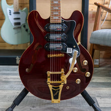 Load image into Gallery viewer, Epiphone Riviera Custom in Wine Red with Hardcase - (Pre-Owned)
