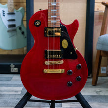 Load image into Gallery viewer, Gibson Les Paul Studio in Wine Red with Hardcase - (Pre-Owned)
