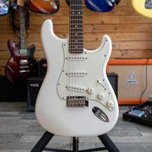 Load image into Gallery viewer, Fender Player Strat in Polar White - (Pre-Owned)
