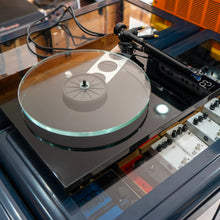Load image into Gallery viewer, Rega Planar P3 Turntable - (Pre-Owned)
