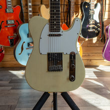 Load image into Gallery viewer, Fender American Standard Telecaster with Hardcase - 1999 - (Pre-Owned)
