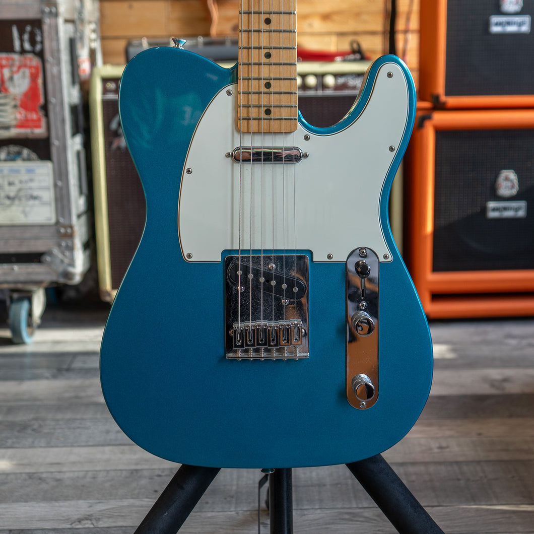 Fender Standard Telecaster in Lake Placid Blue - 2015 - (Pre-Owned)
