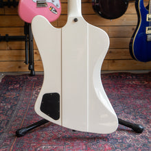 Load image into Gallery viewer, Epiphone Thunderbird Classic in Alpine White with Epiphone Hard Case - (Pre-Owned)
