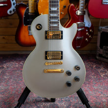 Load image into Gallery viewer, Gibson Custom Shop Les Paul in Silver with Hard Case - (Pre-Owned)
