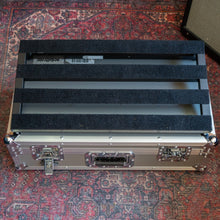 Load image into Gallery viewer, Pedaltrain Classic 2 with Hardcase - (Pre-Owned)
