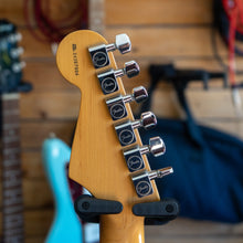 Load image into Gallery viewer, Fender American Standard Stratocaster in Olympic White - 2004 - (Pre-Owned)
