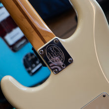 Load image into Gallery viewer, Fender American Standard Stratocaster in Olympic White - 2004 - (Pre-Owned)
