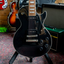 Load image into Gallery viewer, Gibson 2018 Les Paul Classic P90 in Ebony - (Pre-Owned)
