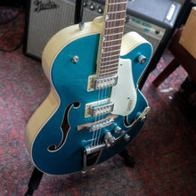 Load image into Gallery viewer, Gretsch G5410T Electromatic Tri-Five in Two Tone Ocean Turquoise / Vintage White - (Pre-Owned)
