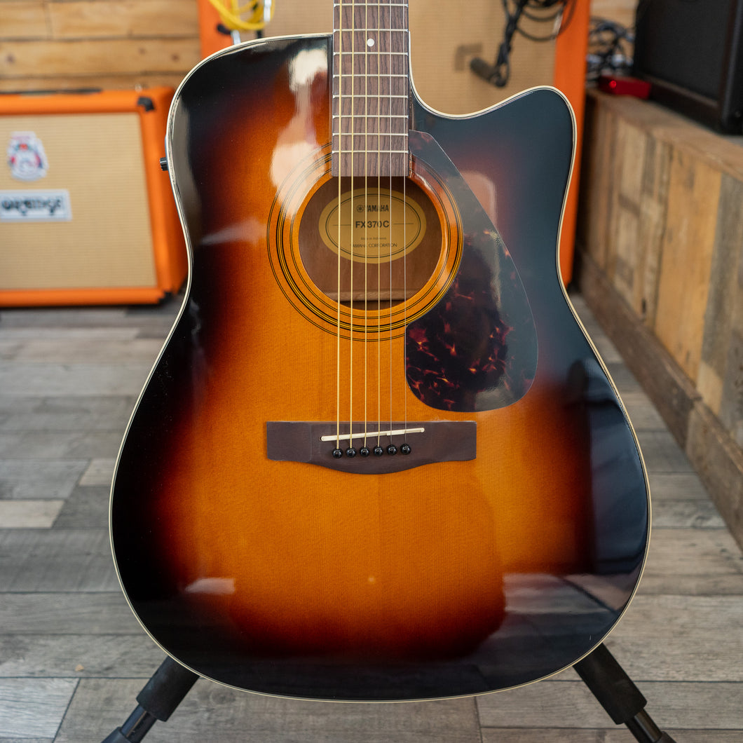 Yamaha FX370C Electro-Acoustic Guitar in Tobacco Sunburst