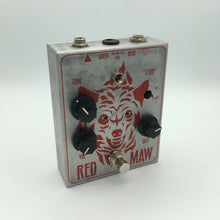 Load image into Gallery viewer, Green Bear Pedals Red Maw Distortion
